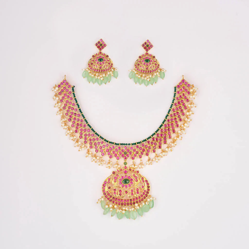 Ruby green matt gold B ring necklace