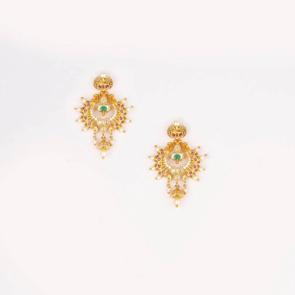 A.D gold classic pearl stone necklace set