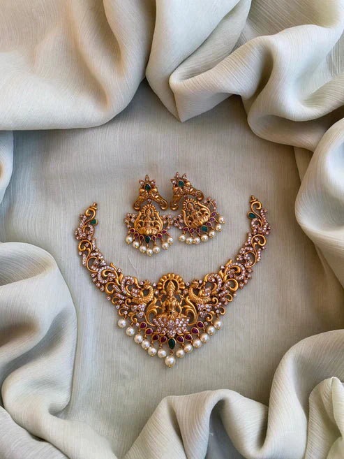 Lakshmi necklace with earrings