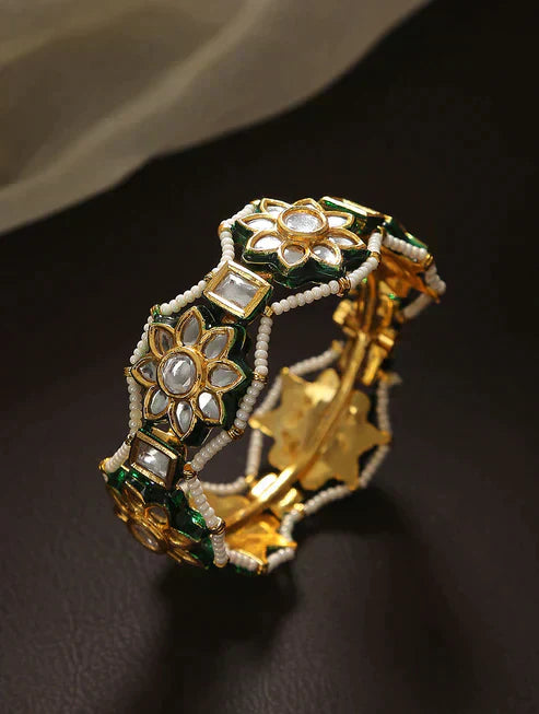 Green Gold Tone Kundan Bangle