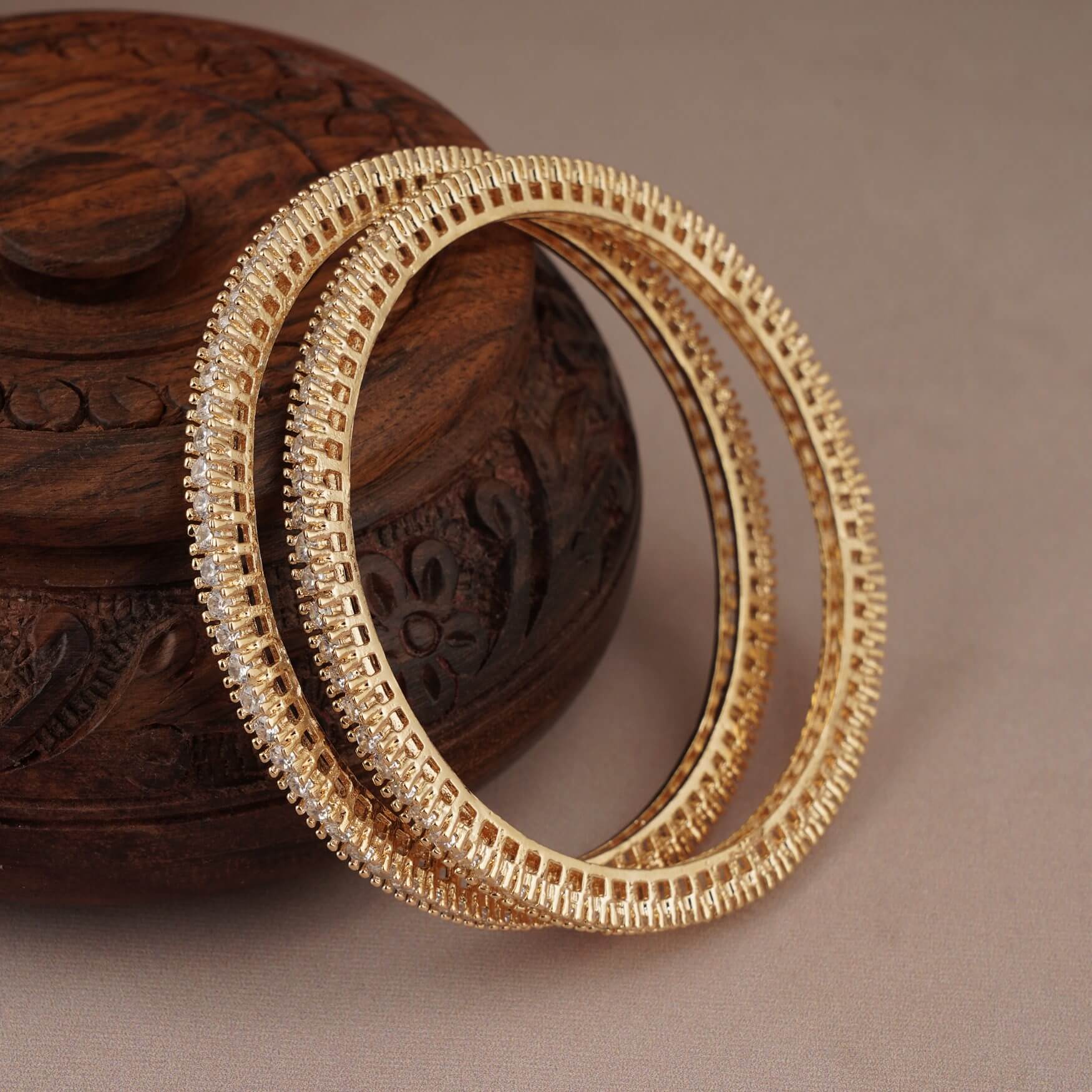 GOLD PLATED ROUND DIAMOND BANGLE SET