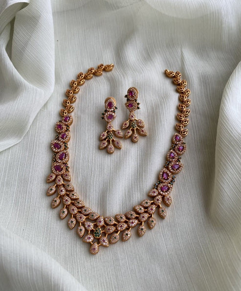 Stone Leaf Motif Necklace With Earrings