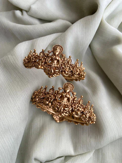 Openable Lakshmi Kadas