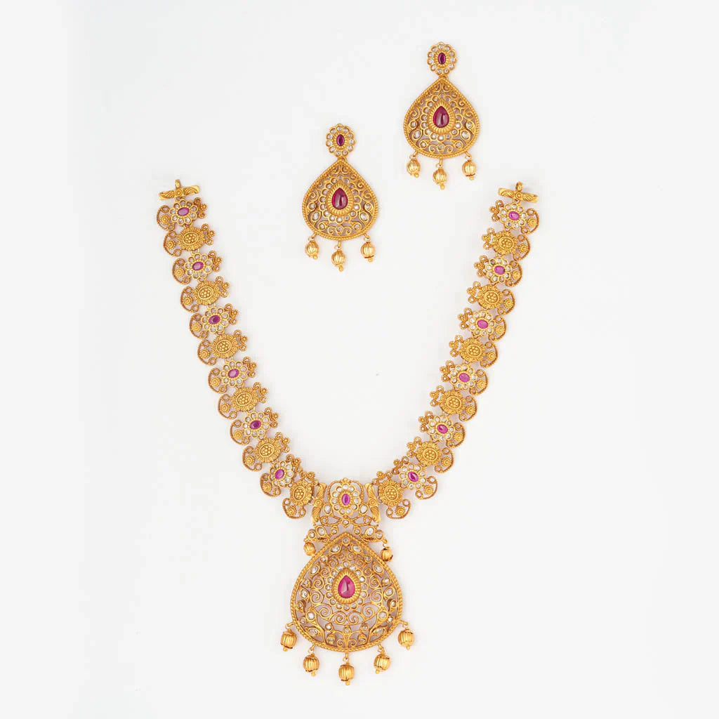 Antique red stone and white stone neckset with earings