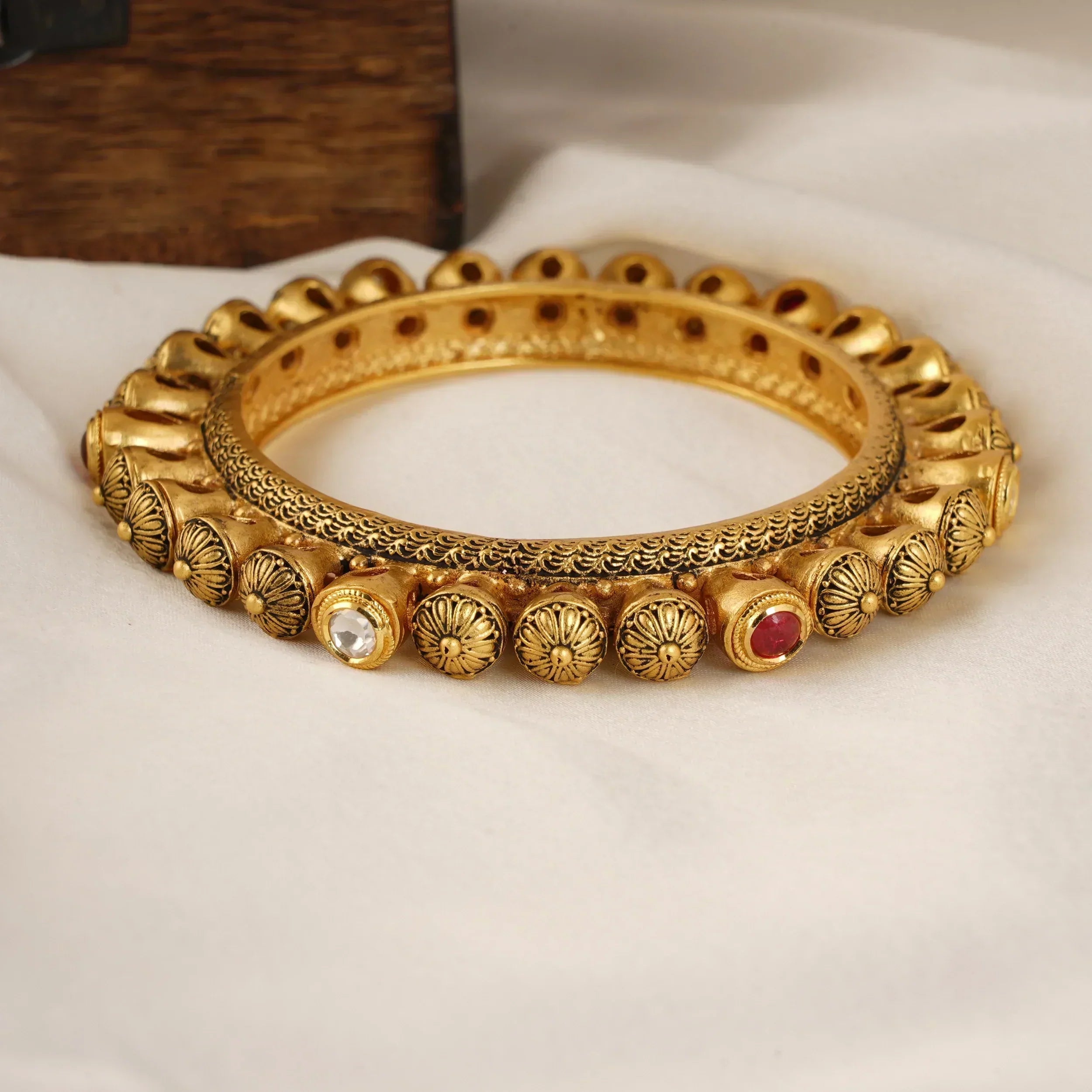 PACHELI DESIGN SINGLE KADA BANGLE