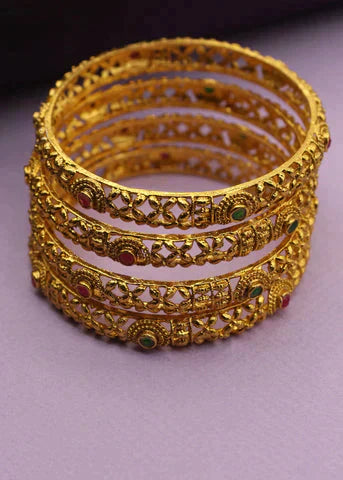 APPEALING ANTIQUE BANGLES