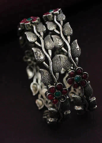 FLORAL WITH LEAF DESIGNER BANGLES