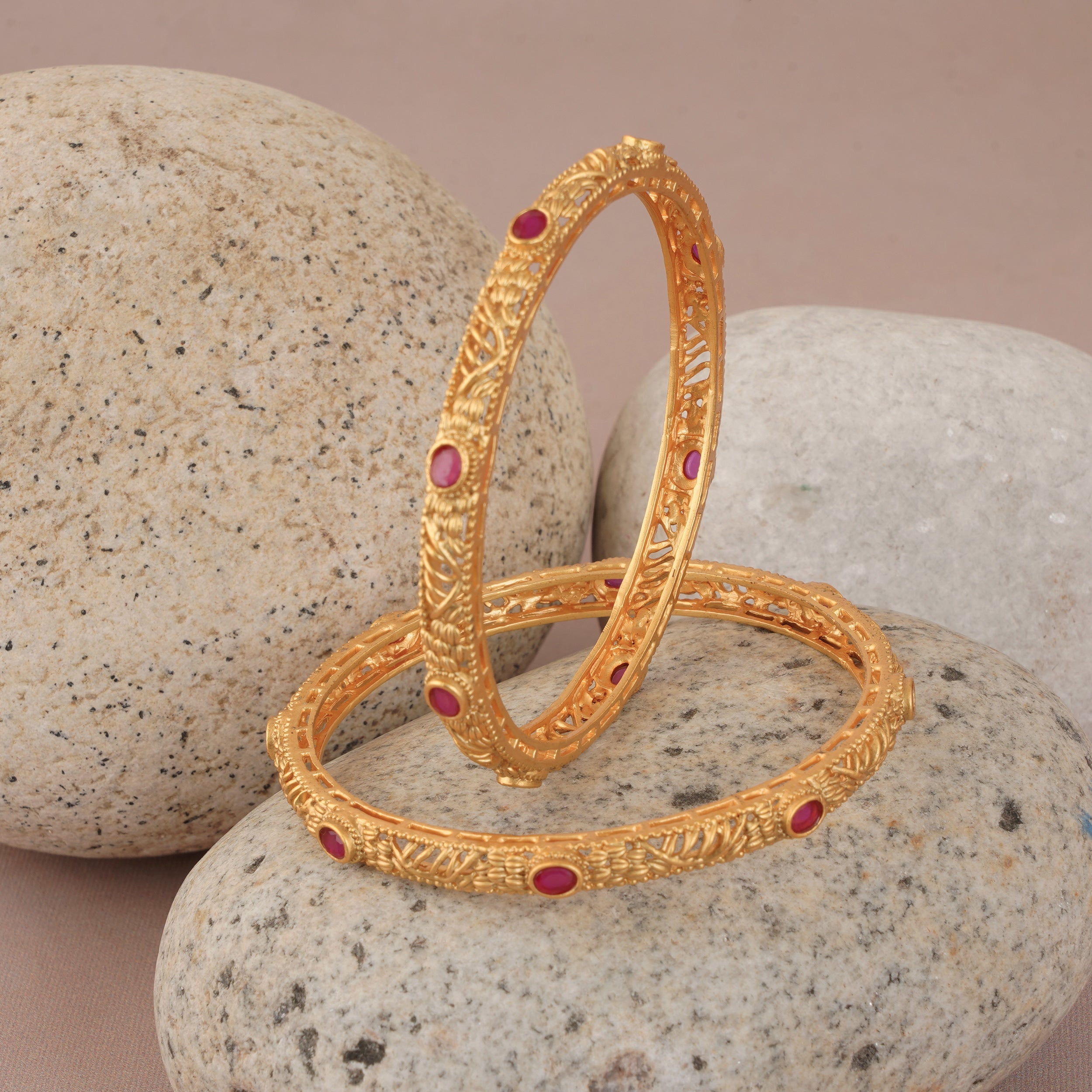 SLEEK RUBY BANGLE SET