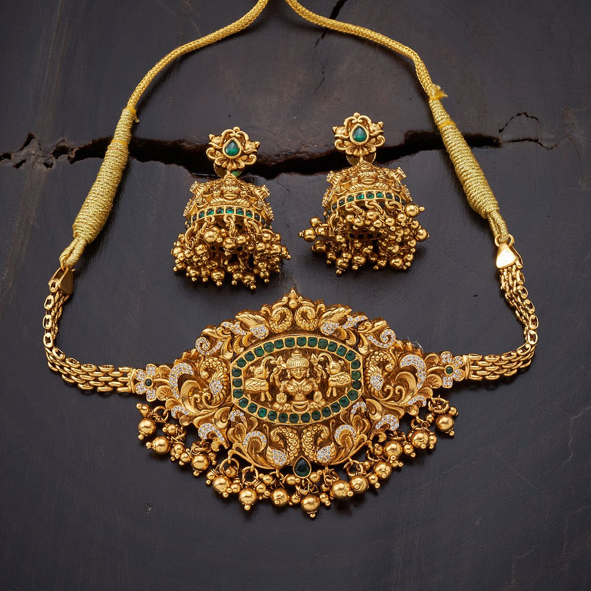 Choker Necklace Emballished With Stones